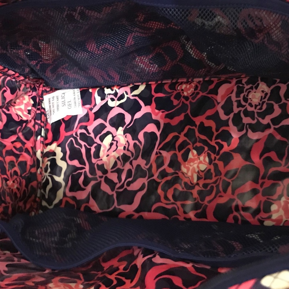 Katalina Pink Diamonds Large Stroll Around Diaper - Picture 5 of 8